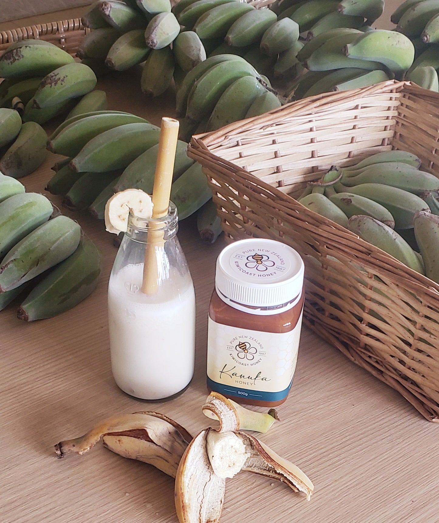 Fresh Ladyfinger Bananas freshly harvested | Per Hand | Wild and organically grown